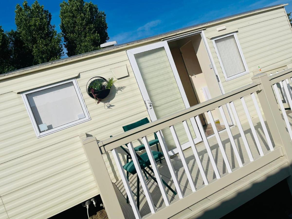Santana Cosy Campervan Formely Butternut Dymchurch Exterior foto